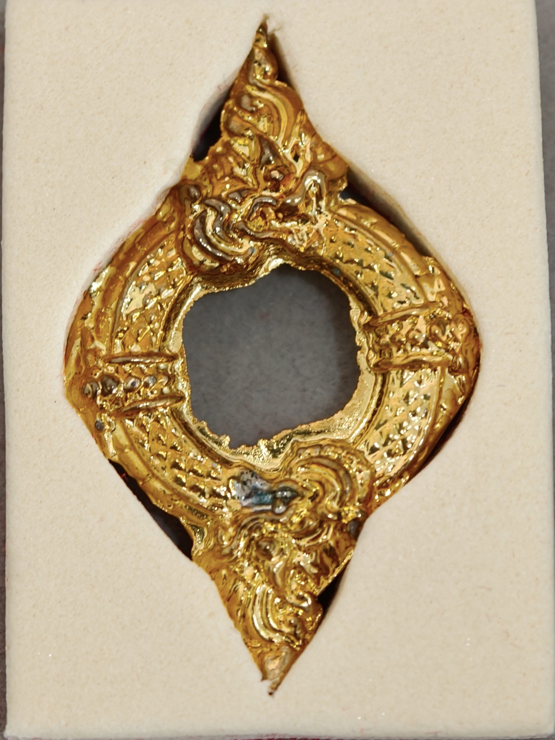Naga King Fang (Phaya Nak Tooth) Amulet – Wat Nak Prok, Bangkok – Wealth & Protection - Image 2