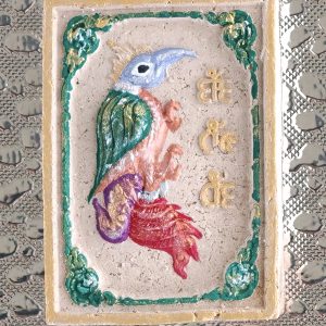 Kruba Baeng Salika Bird Amulet – Hand-Painted Single Bird & Gemstone – Wat Ban Tanod